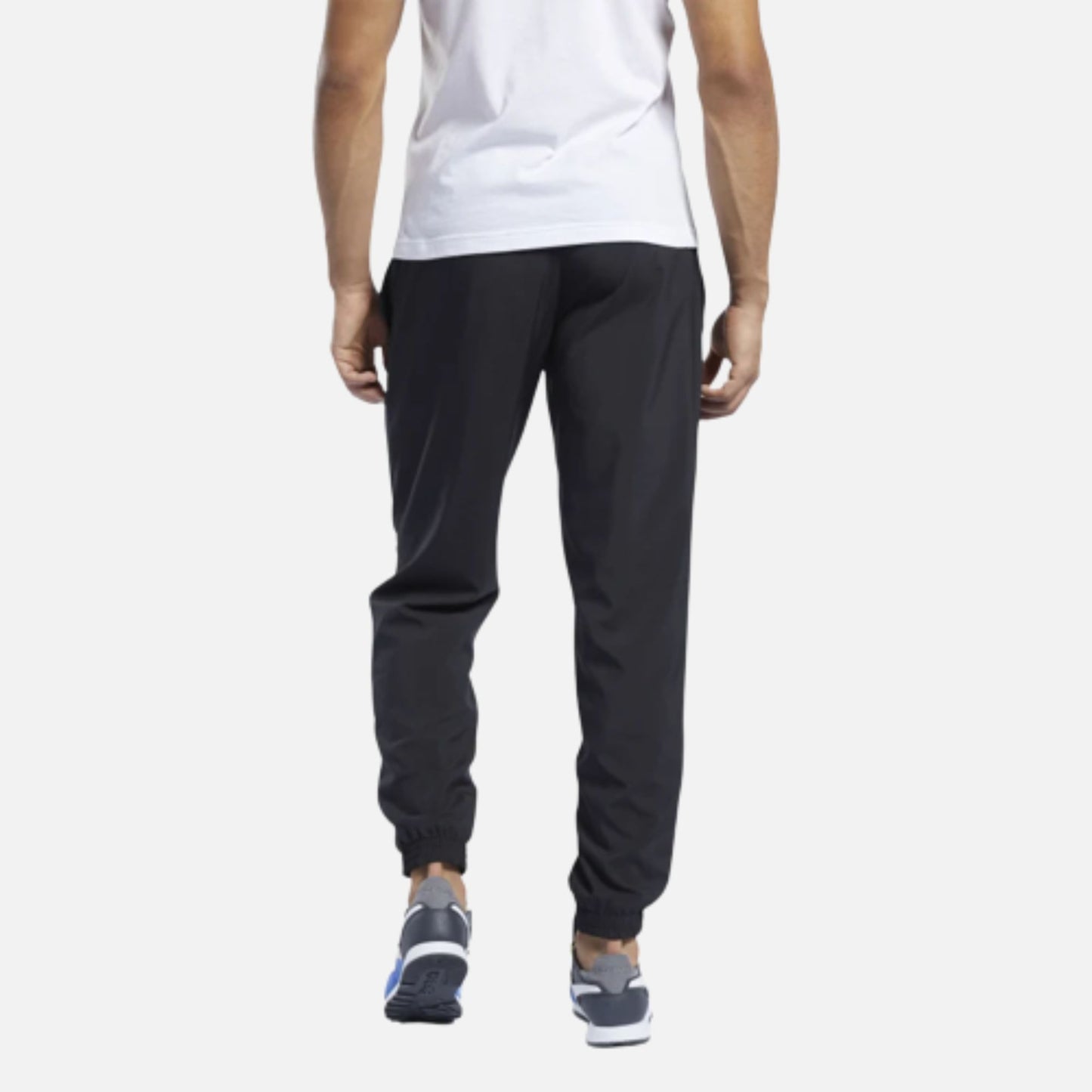 Training Essentials Woven Cuffed Pants