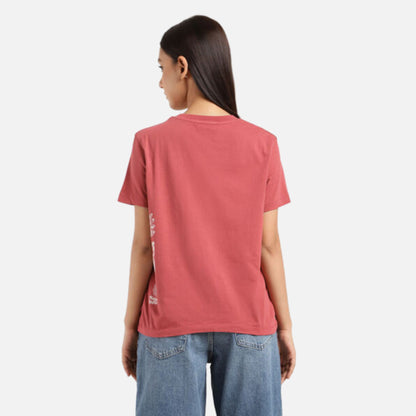 RED TAB GRAPHIC PRINT CREW NECK T-SHIRT