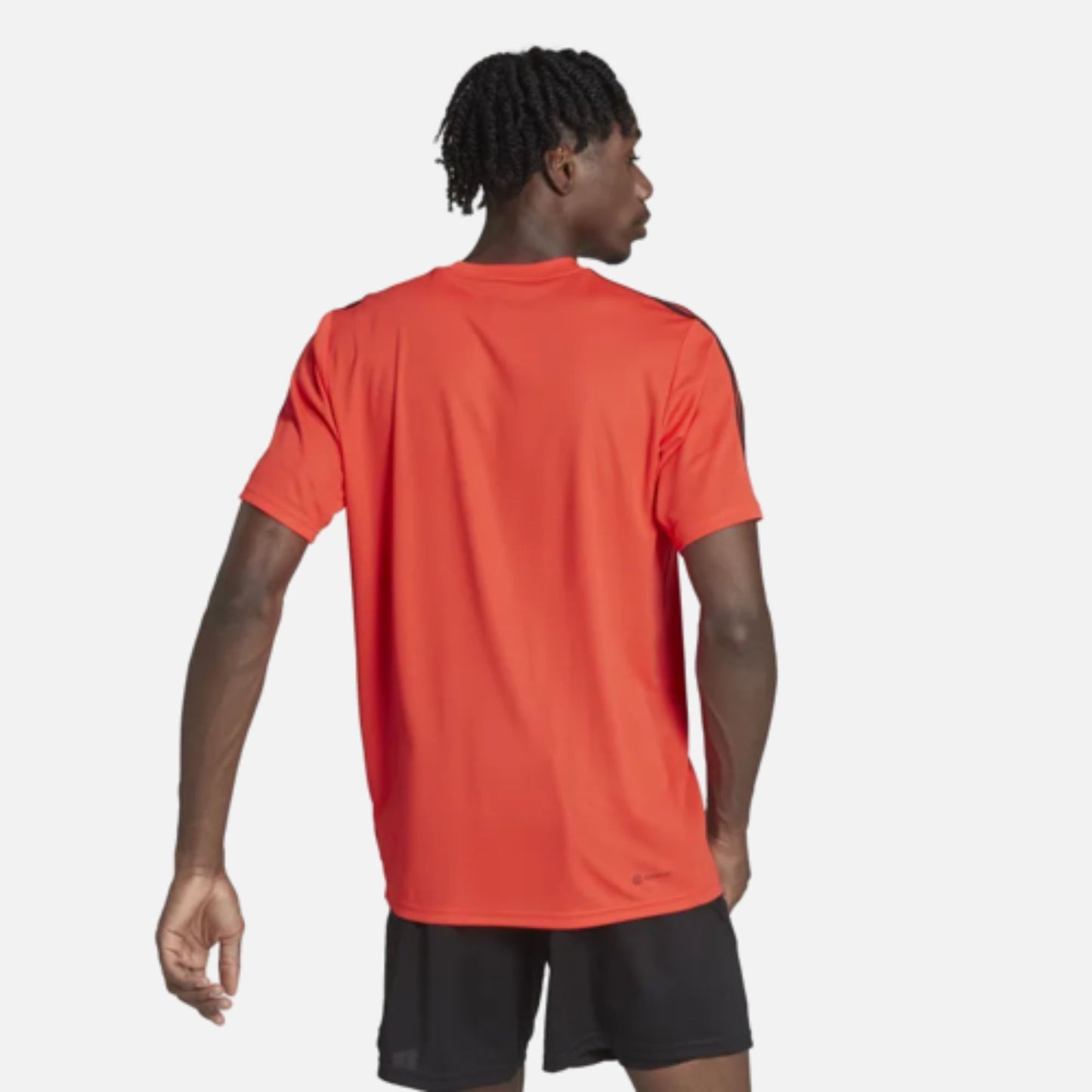 TRAIN ESSENTIALS 3-STRIPES TRAINING TEE