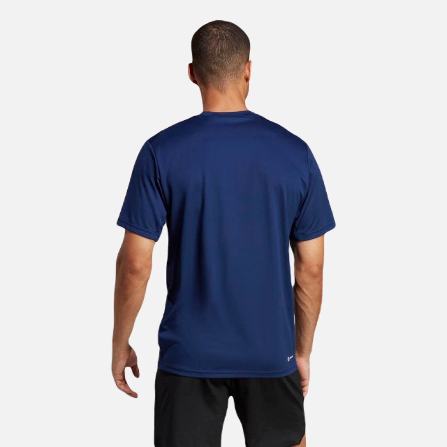 TRAIN ESSENTIALS TRAINING TEE