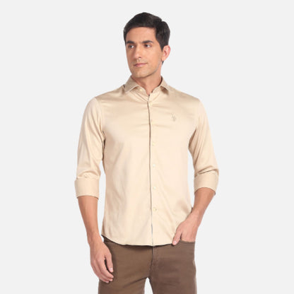 Cutaway Collar Solid Shirt