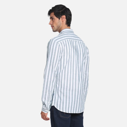 Slub Vertical Stripe Spread Collar Casual Shirt