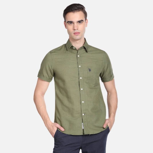 Regular Fit Solid Casual Shirt